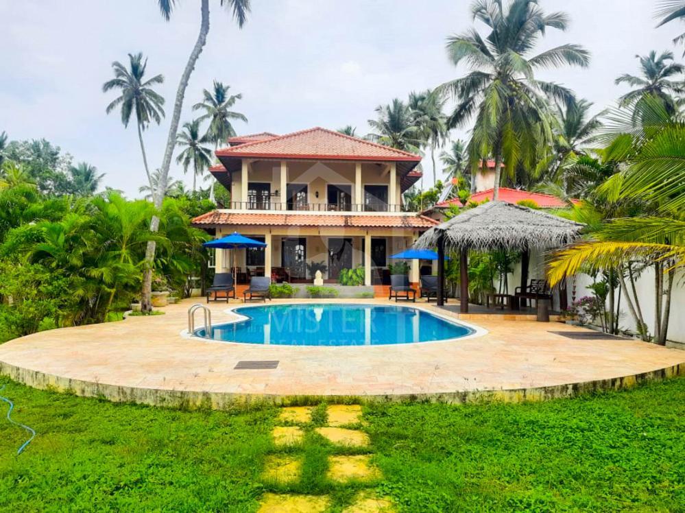 Villa For Sale in Tangalle- image 1