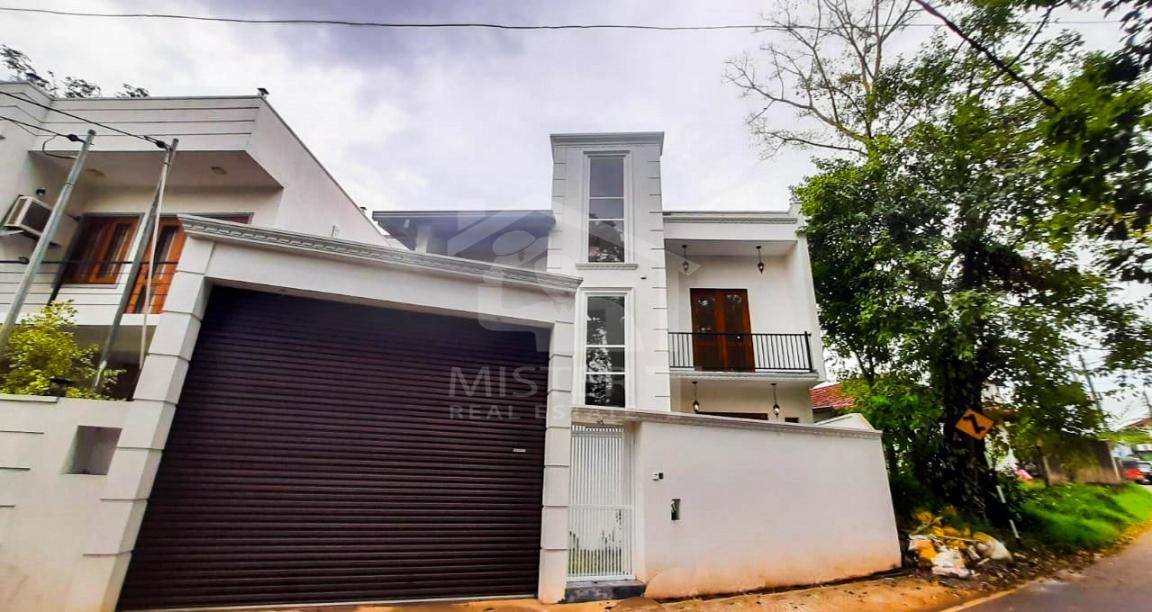 House For Sale in Piliyandala- image 1