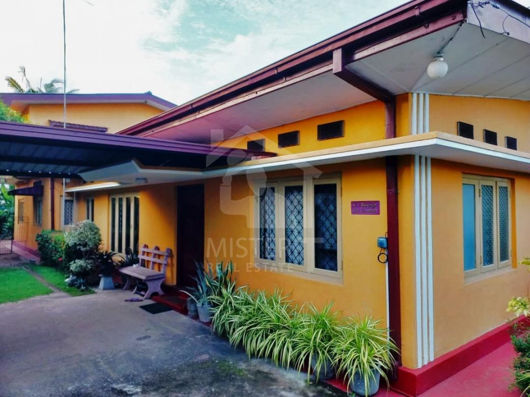 House For Sale in Ratmalana- image 1