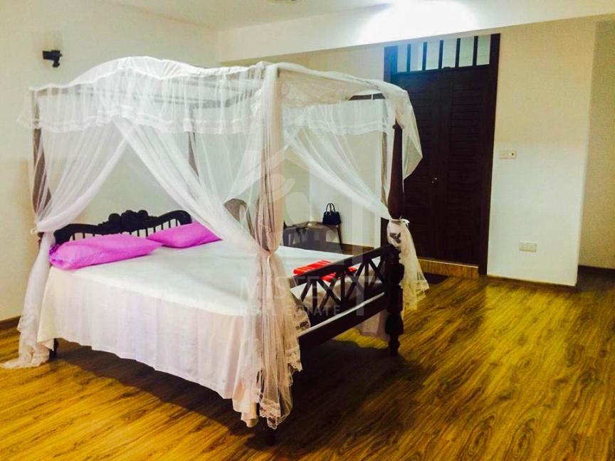 Apartment For Sale at White House Residencies - image 2