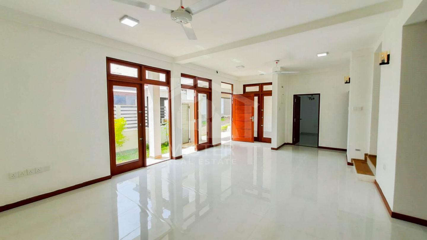 House for Sale in Piliyandala- image 2