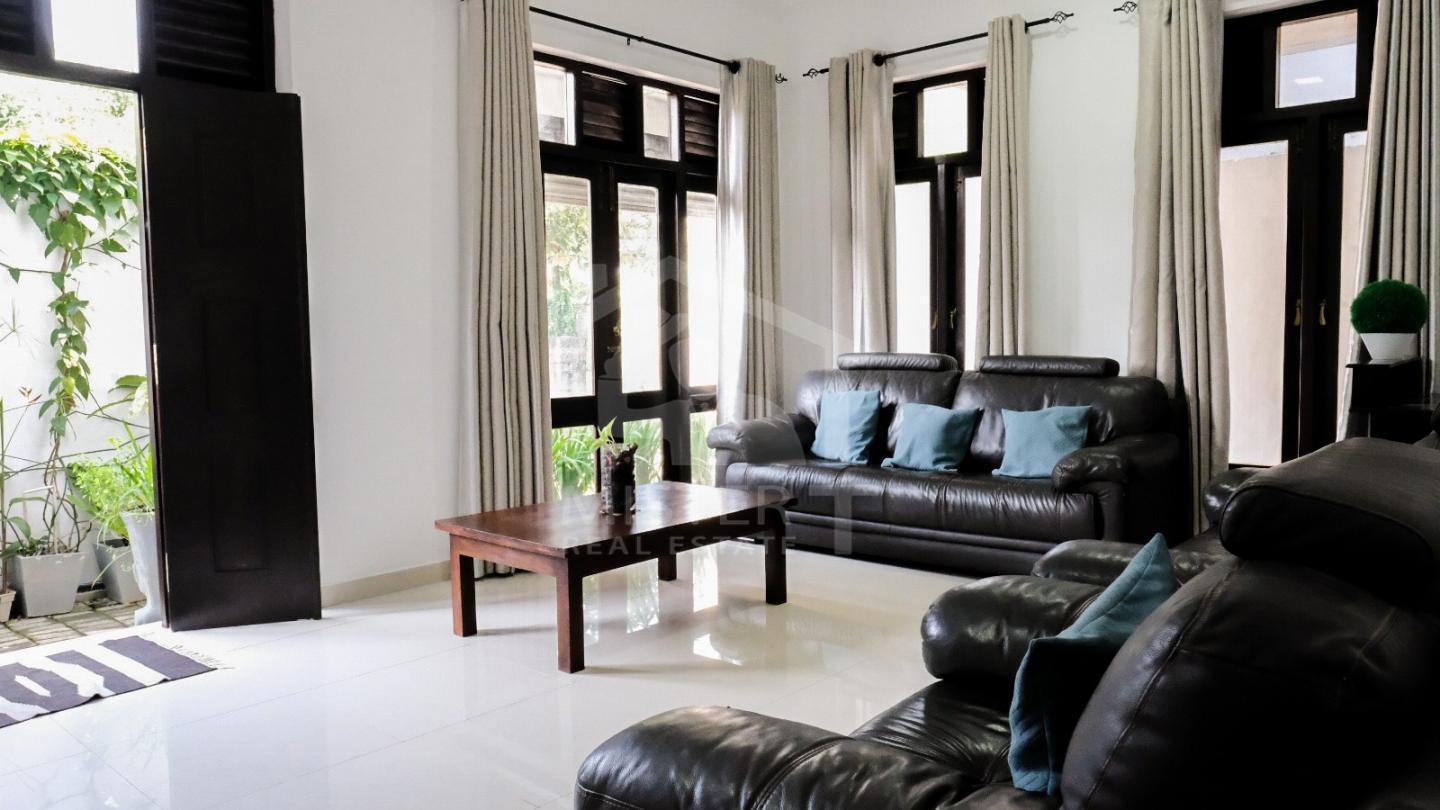 House For Sale in Hokandara- image 2