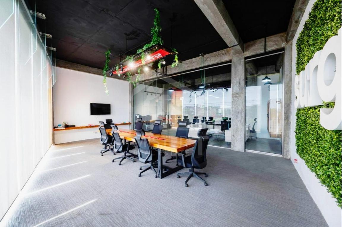 Commercial Property For Sale in Rajagiriya- image 2