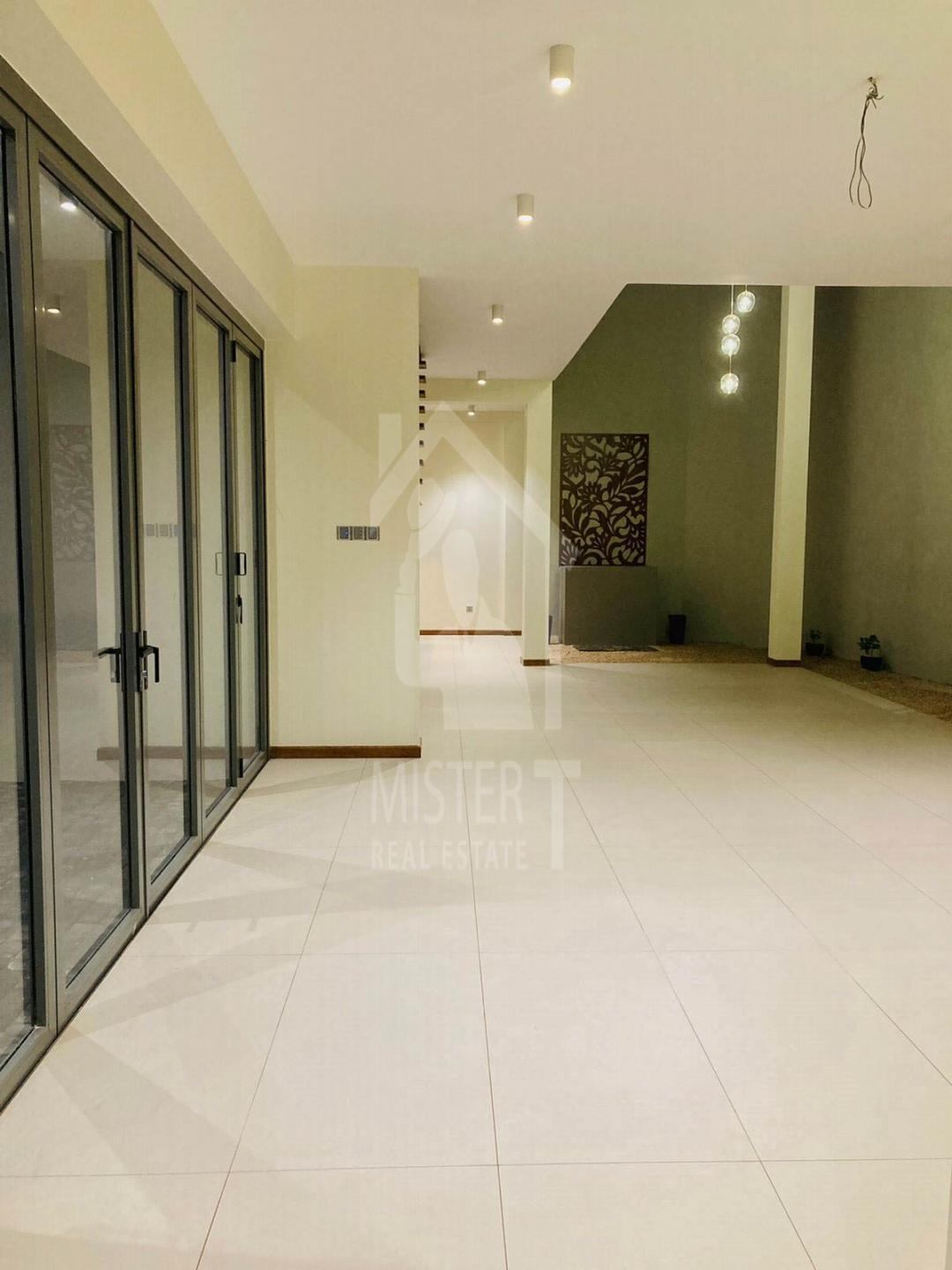 House for Sale in Makola- image 2