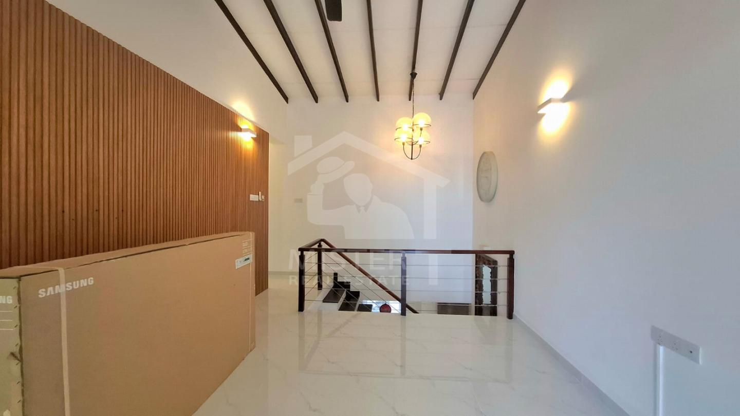 House For Sale in Pannipitiya- image 3