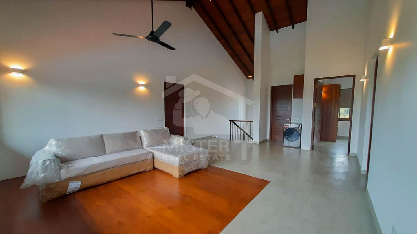 House For Sale in Galle- image 5