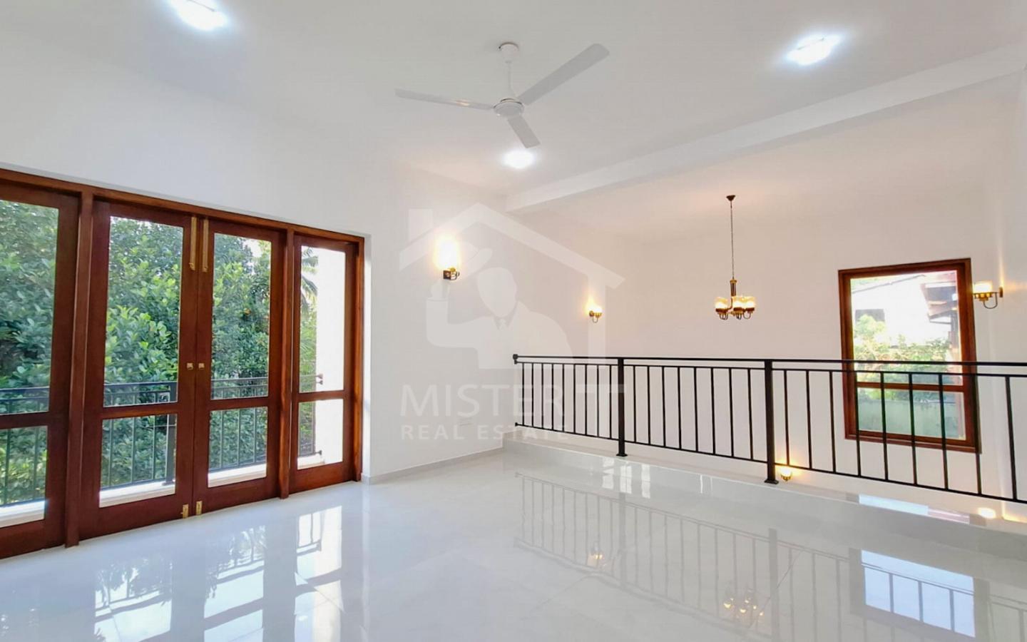 House For Sale in Hokandara - image 5