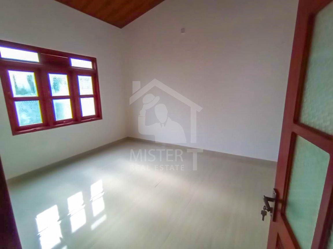 House For Sale in Athurugiriya- image 6