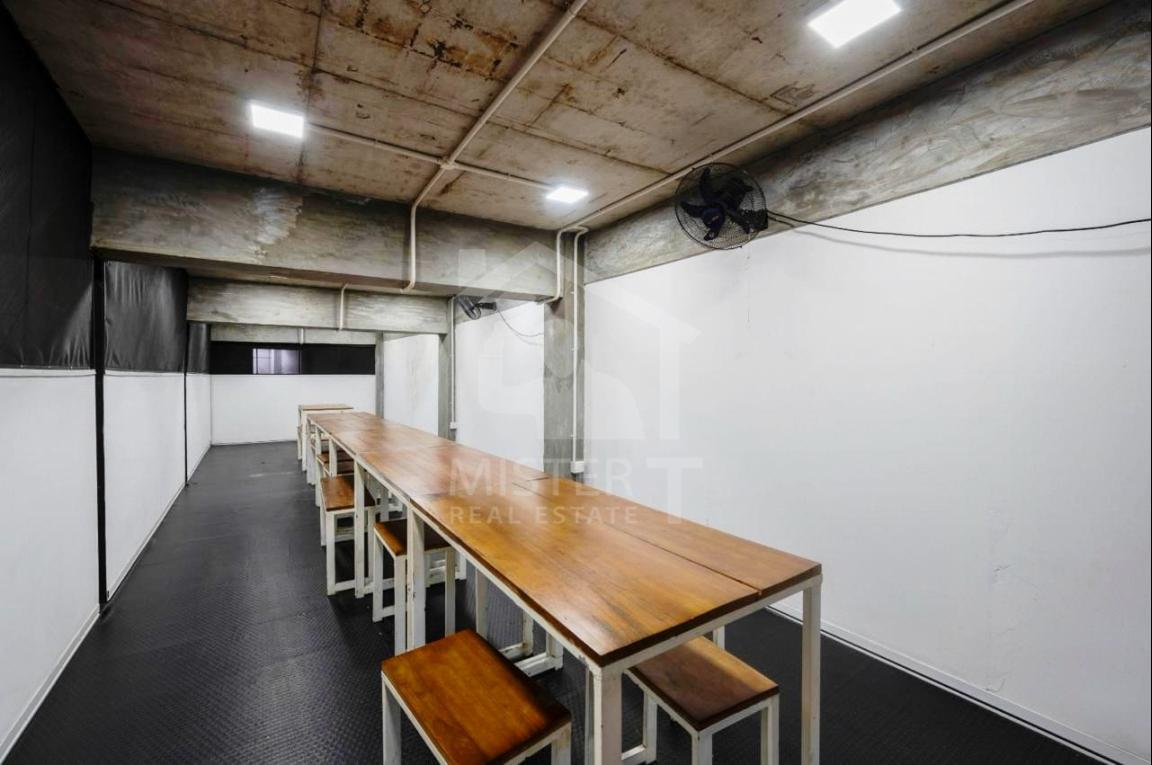 Commercial Property For Sale in Rajagiriya- image 6