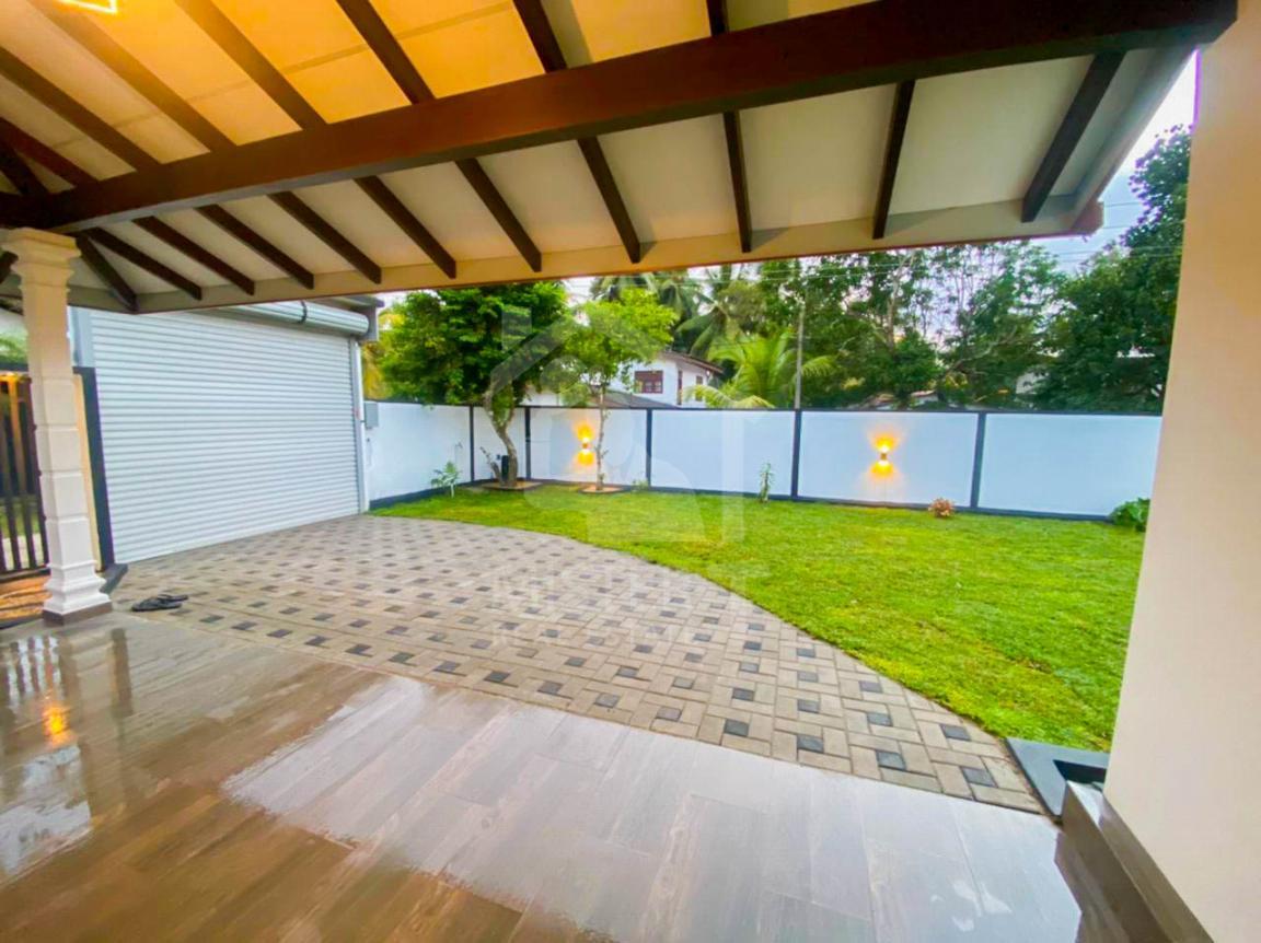 House For Sale in Athurugiriya- image 7