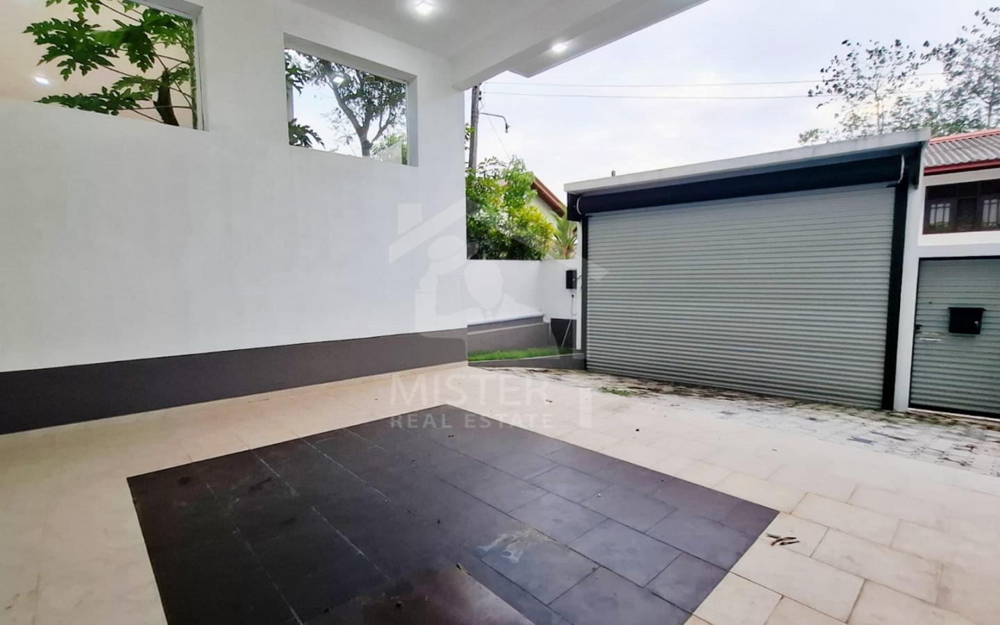 House For Sale in Hokandara - image 8