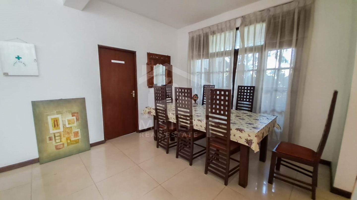 House For Sale in Pita Kotte - image 9