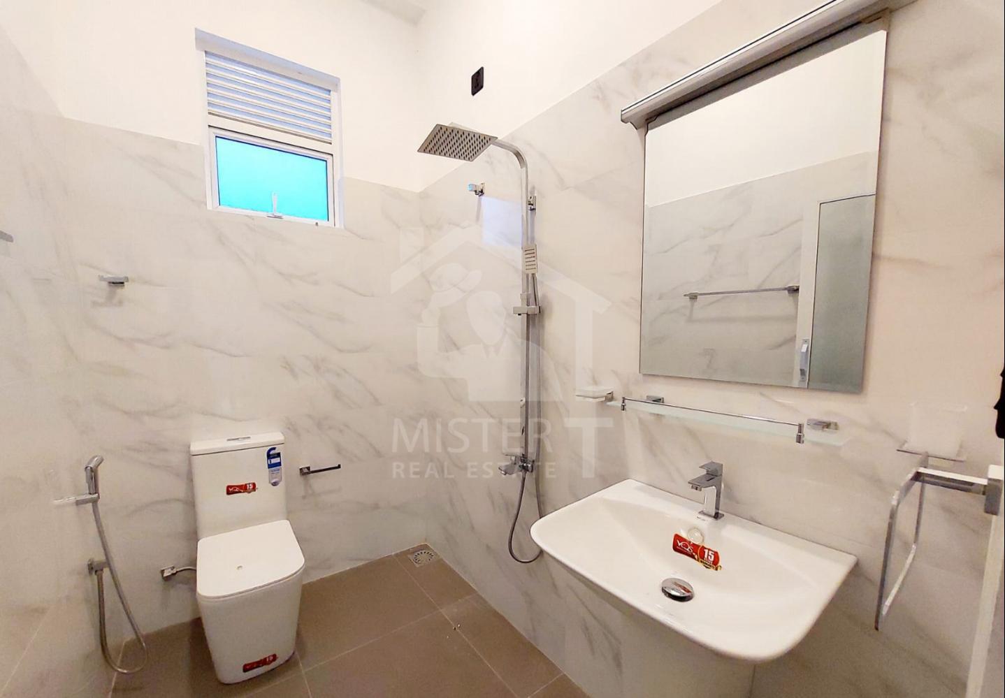 House for Sale in Athurugiriya - image 10