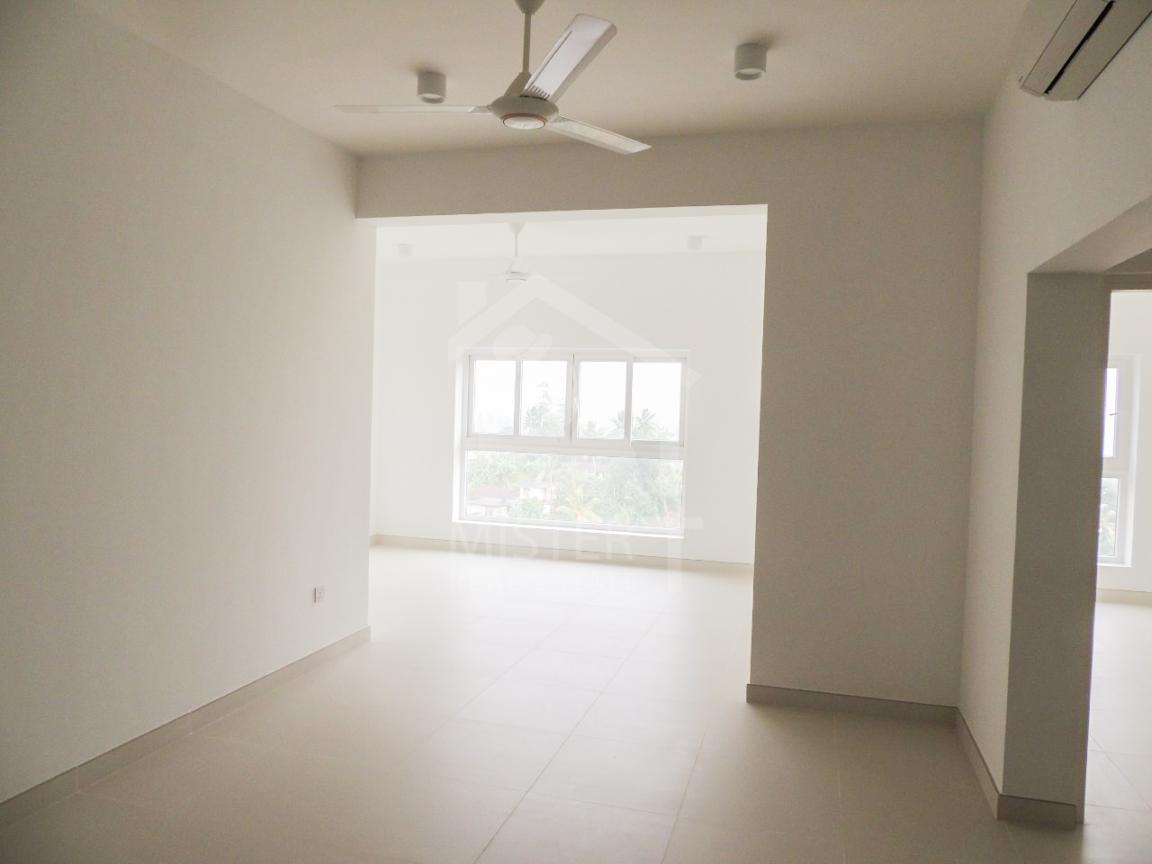 Apartment for Rent at Fairway Residencies- image 1