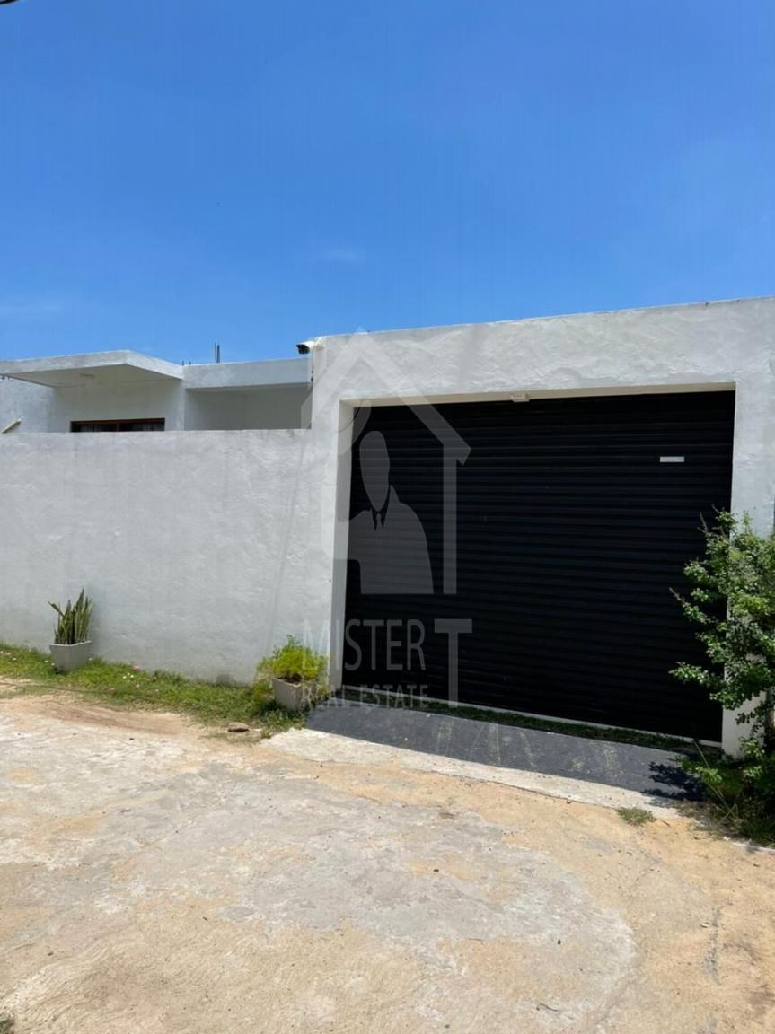 House for Sale in Kotikawatta - image 1