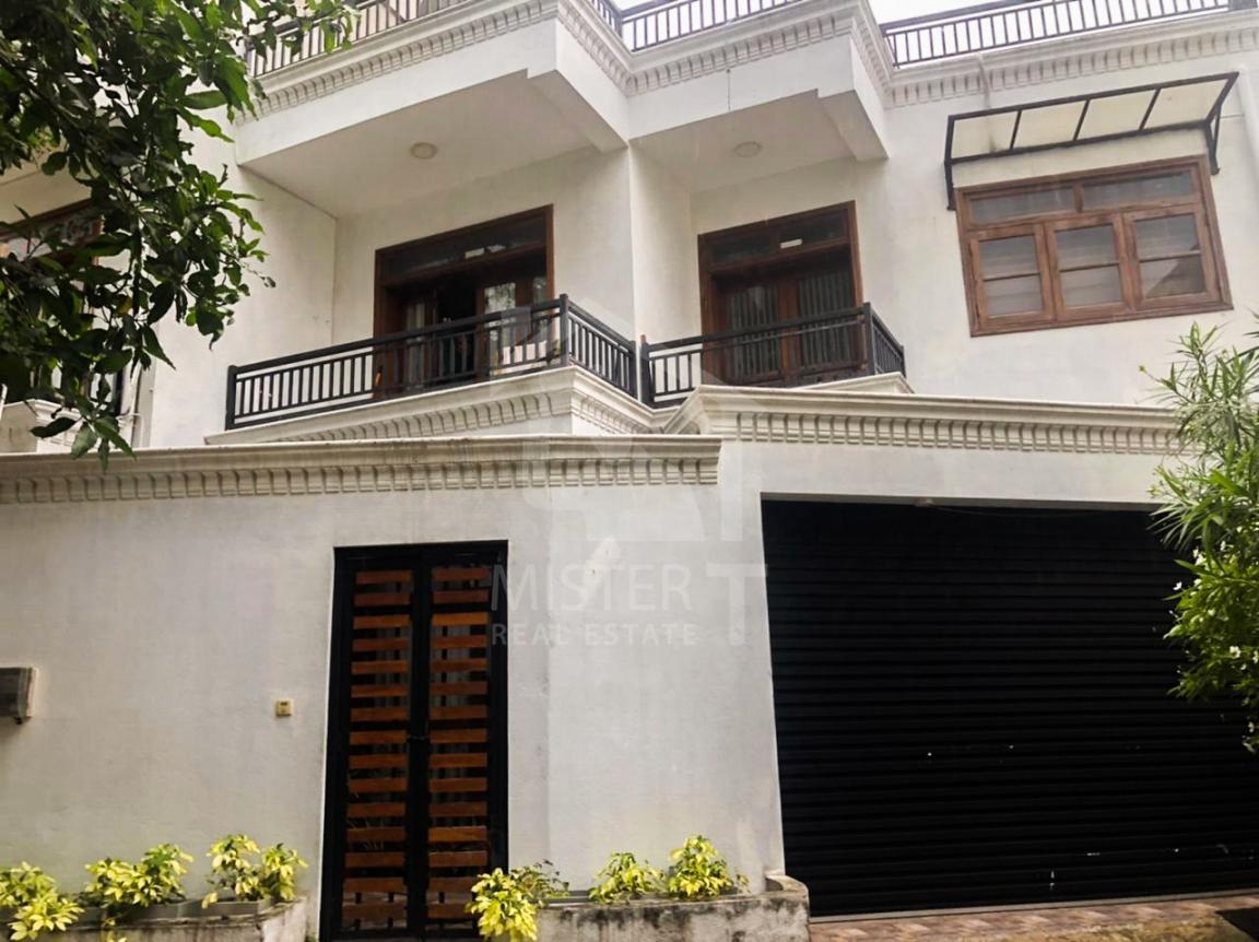 House for Sale in Dehiwala - image 1