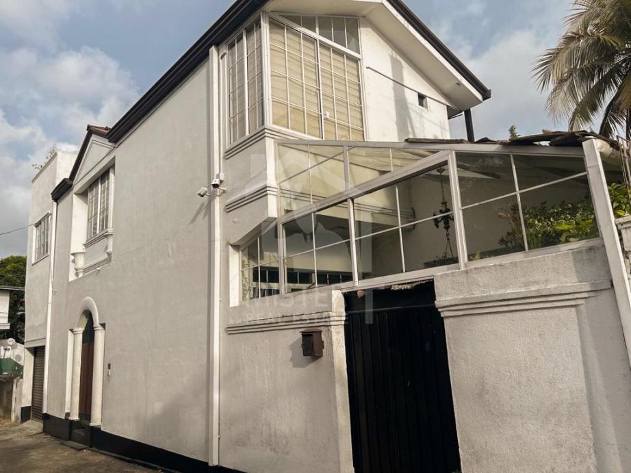 House for Sale in Dehiwala - image 1