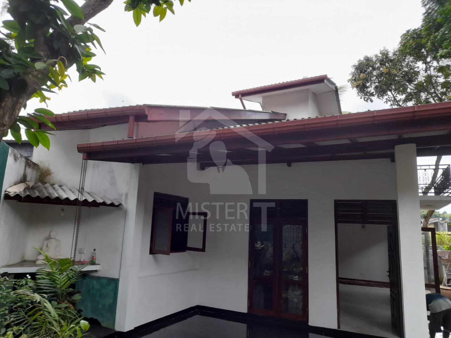House for Sale in Pannipitiya - image 1