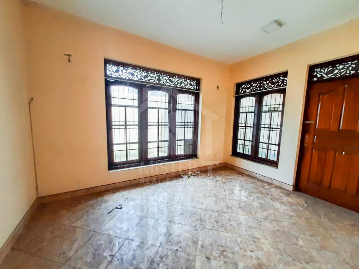 House for Sale in Dehiwala - image 1