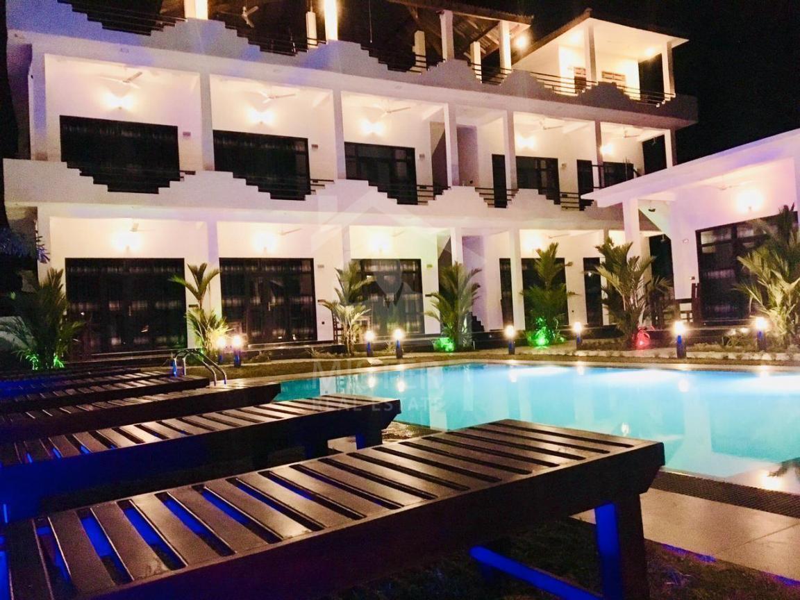 Hotel for Sale in Arugam bay - image 1