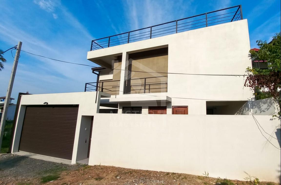 Brand new house for sale in Piliyandala - image 1