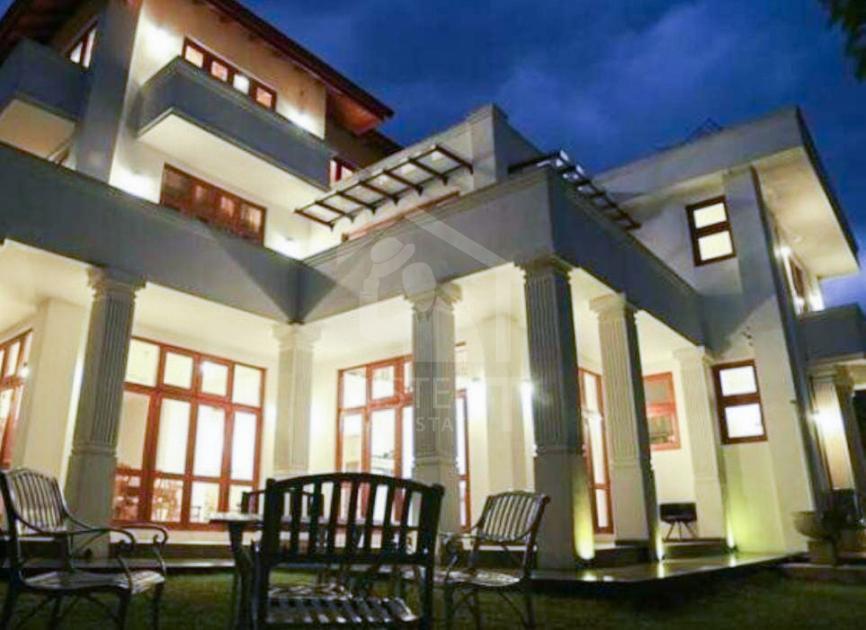 Commercial Property for Sale in Malabe - image 1