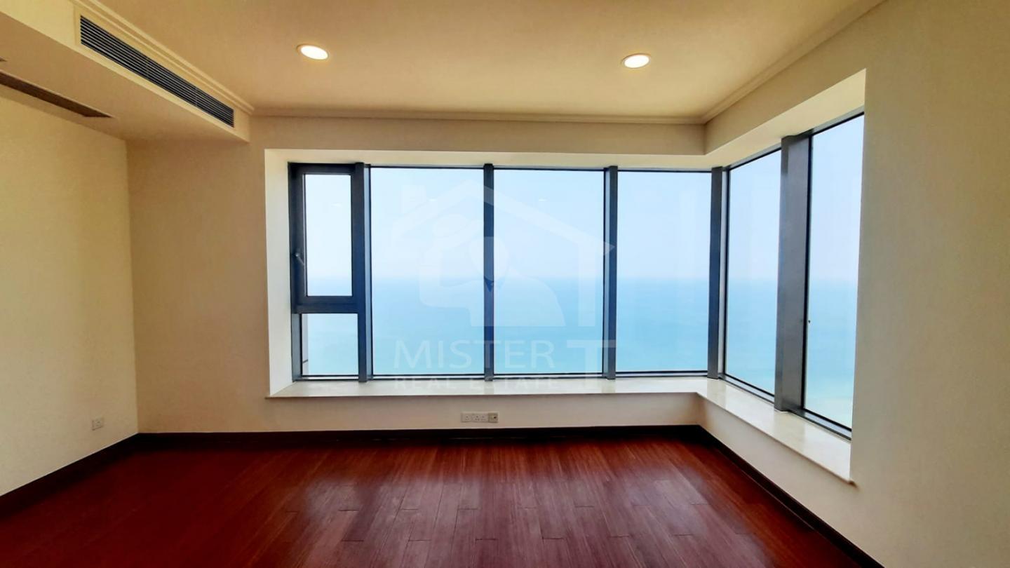 Apartment for Sale in Astoria - image 2