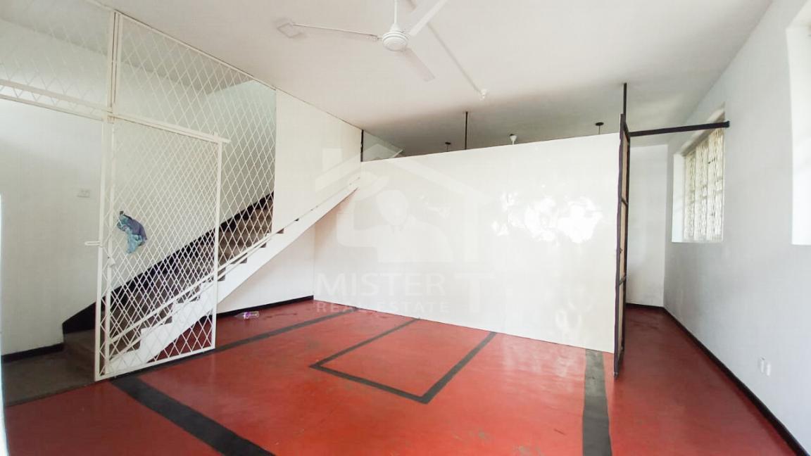 House for Sale in Mount Lavinia - image 2