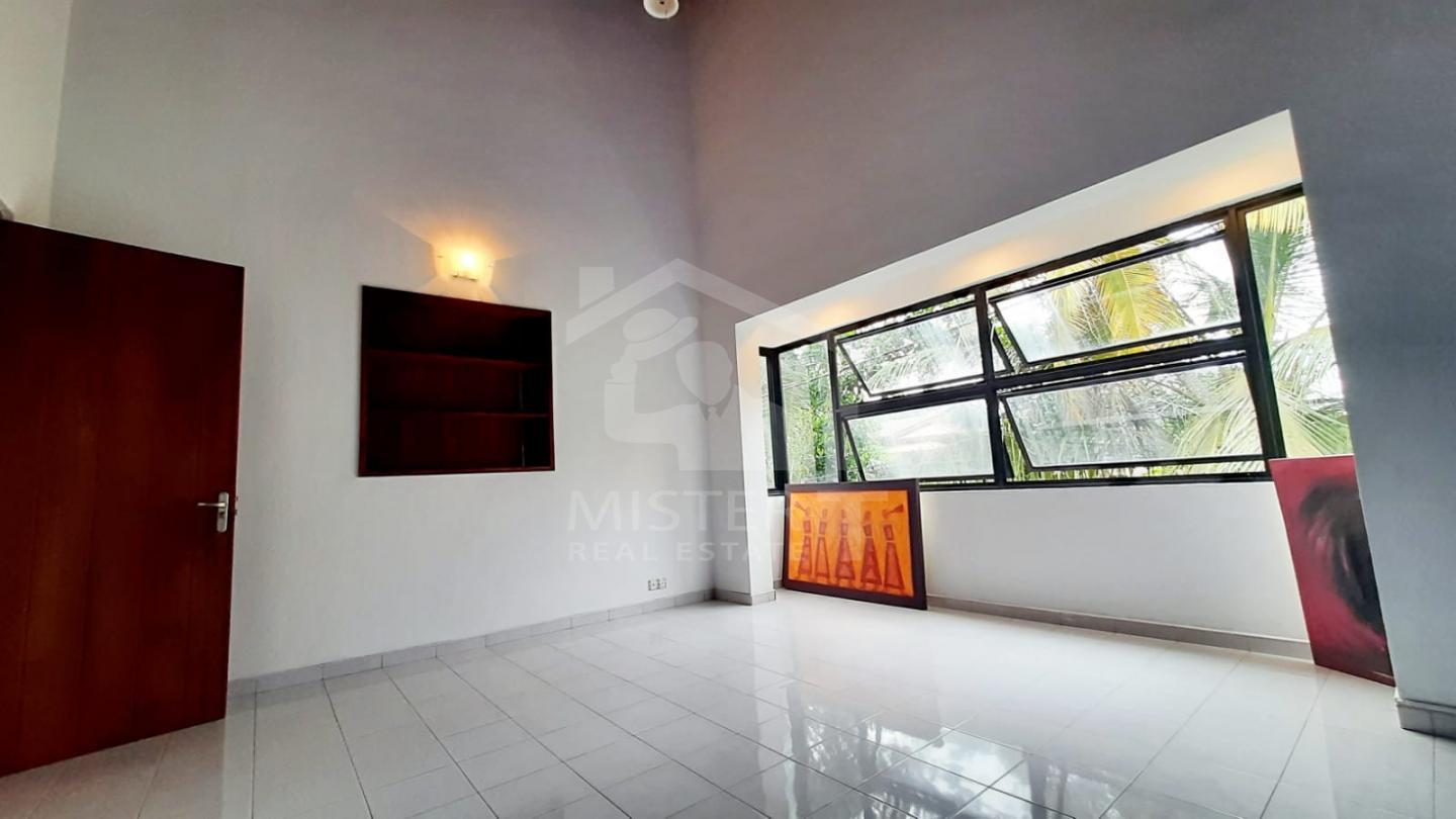 House for Sale in Boralesgamuwa- image 3