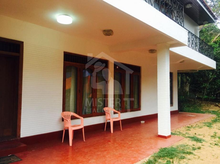 Villa for Sale in Galle - image 3