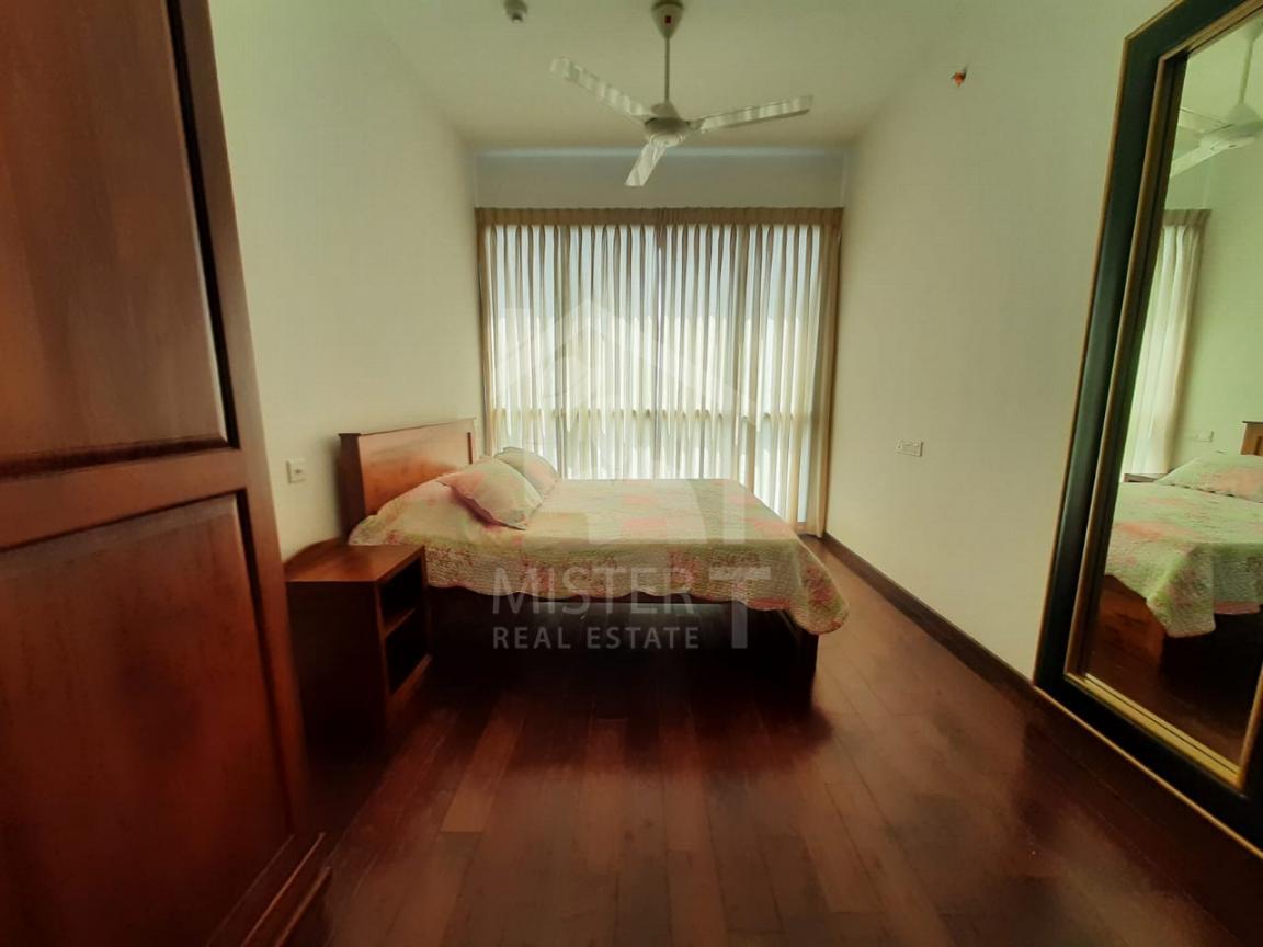 Apartment for Sale in Capitol Twin Peaks - image 3