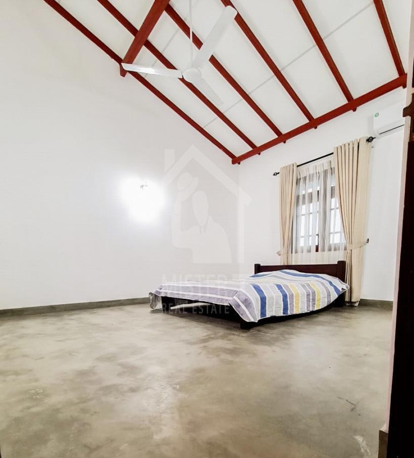 House for Sale in Piliyandala - image 3