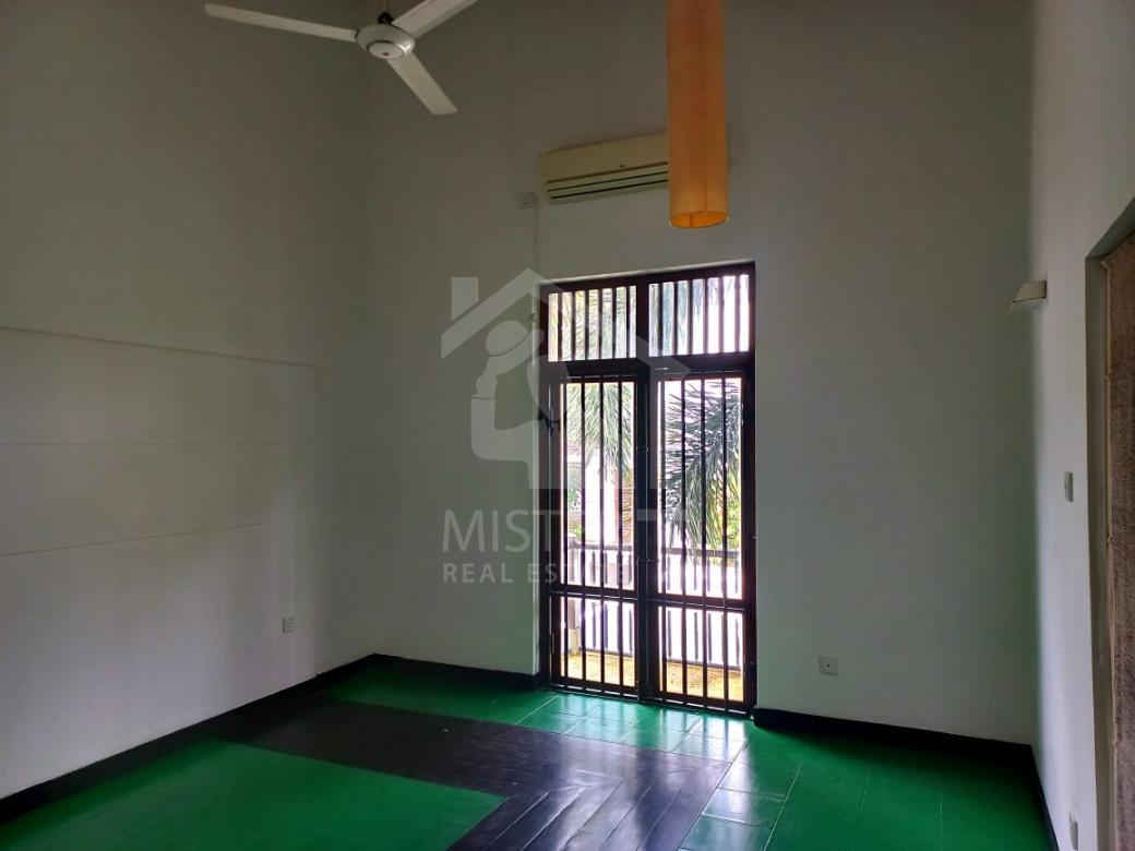 House for Sale in Rajagiriya - image 4