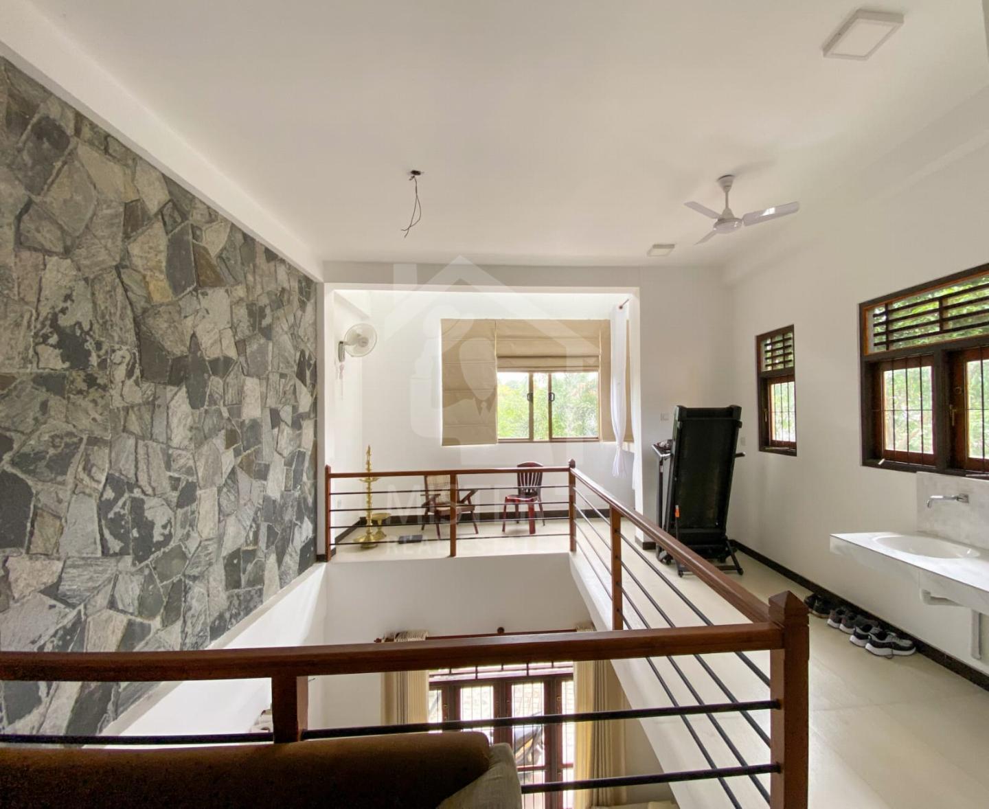House for sale in Ja-ela- image 4