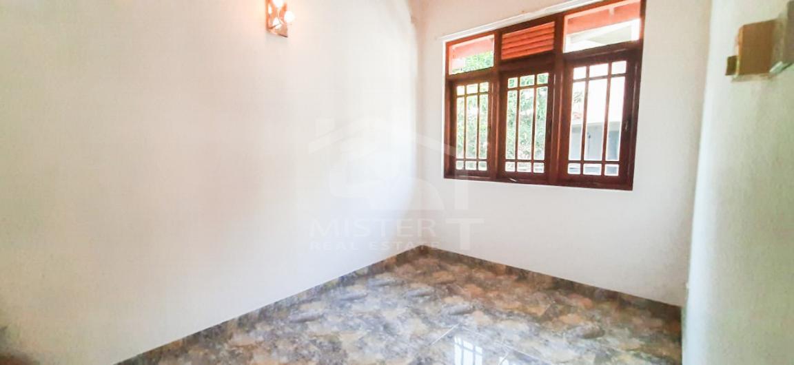 House for Sale in Pita Kotte - image 4