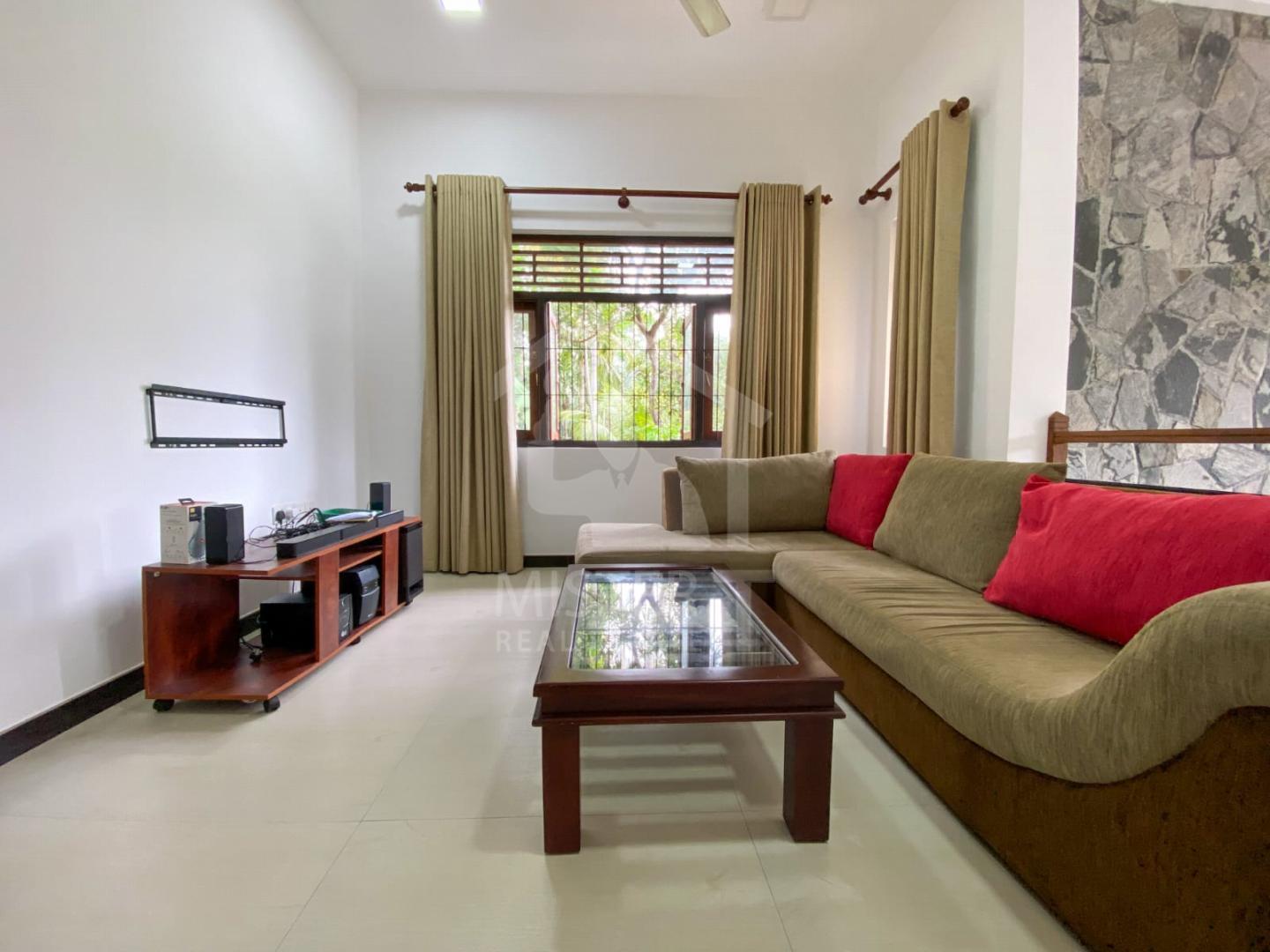 House for sale in Ja-ela- image 5