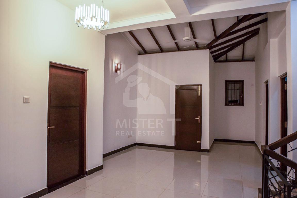 House for Sale in Piliyandala- image 5