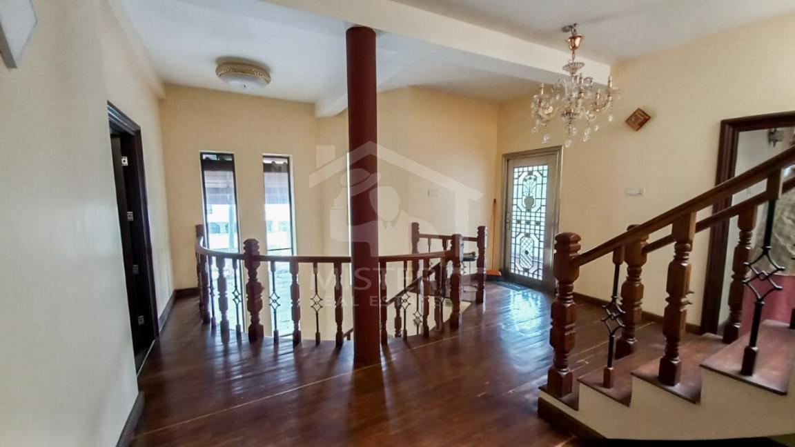 House for Sale in Colombo 06- image 5