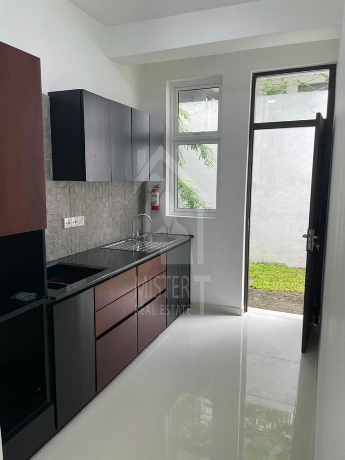 House for Sale in Kadawatha - image 6