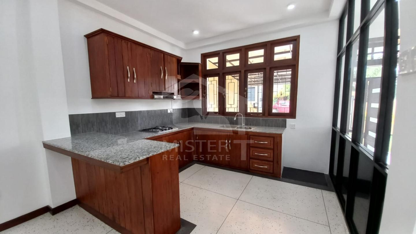 House for Sale in Polgasowita - image 6