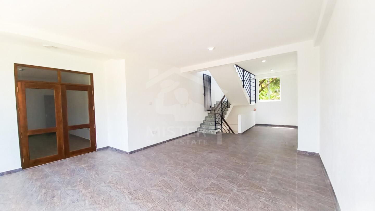 Luxury House for Sale in Malabe - image 8