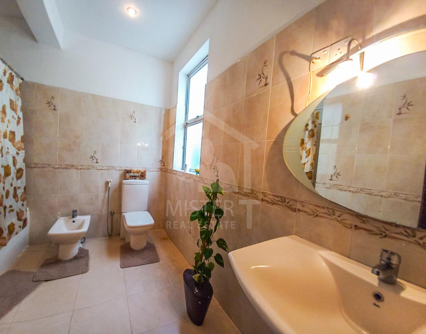 House for Sale in Ethul Kotte- image 9