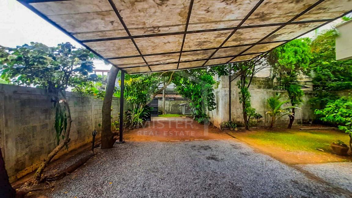 House for Sale in Ethul Kotte - image 9